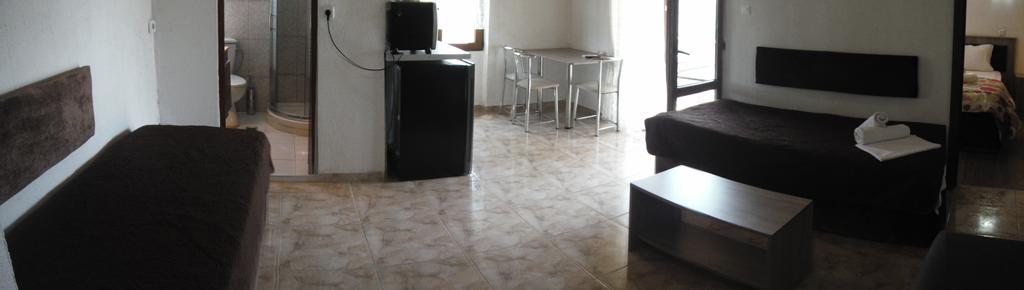 Edelweiss Studios Limenas  Bagian luar foto